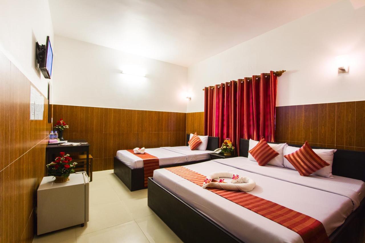Botoum Hotel Sisophon Pokoj fotografie