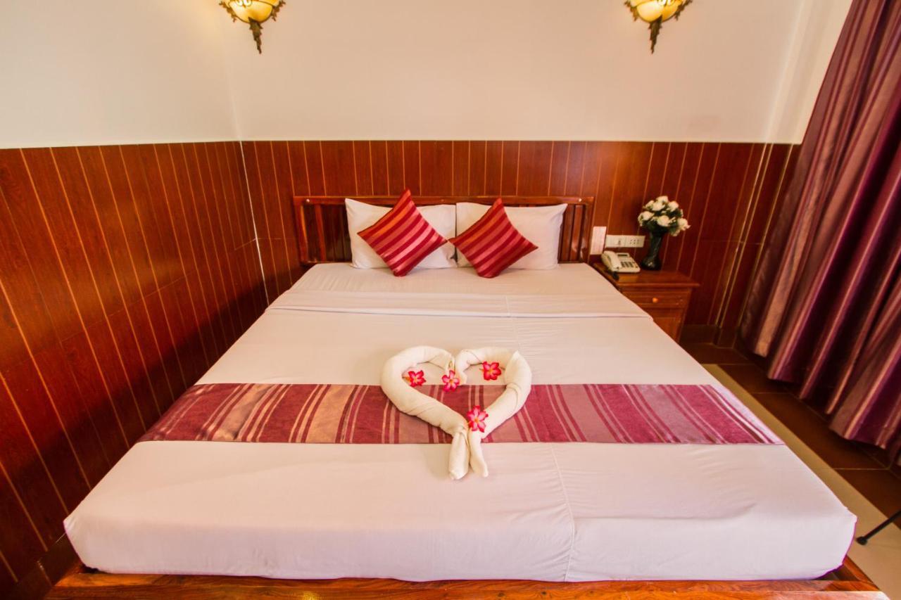Botoum Hotel Sisophon Pokoj fotografie