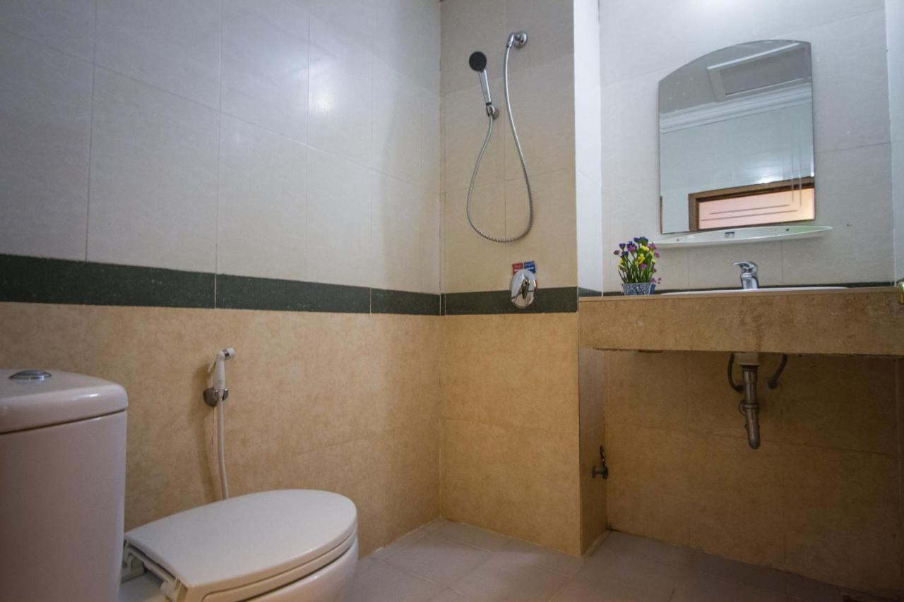 Botoum Hotel Sisophon Pokoj fotografie